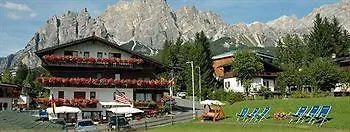 Barisetti Sport 3*
